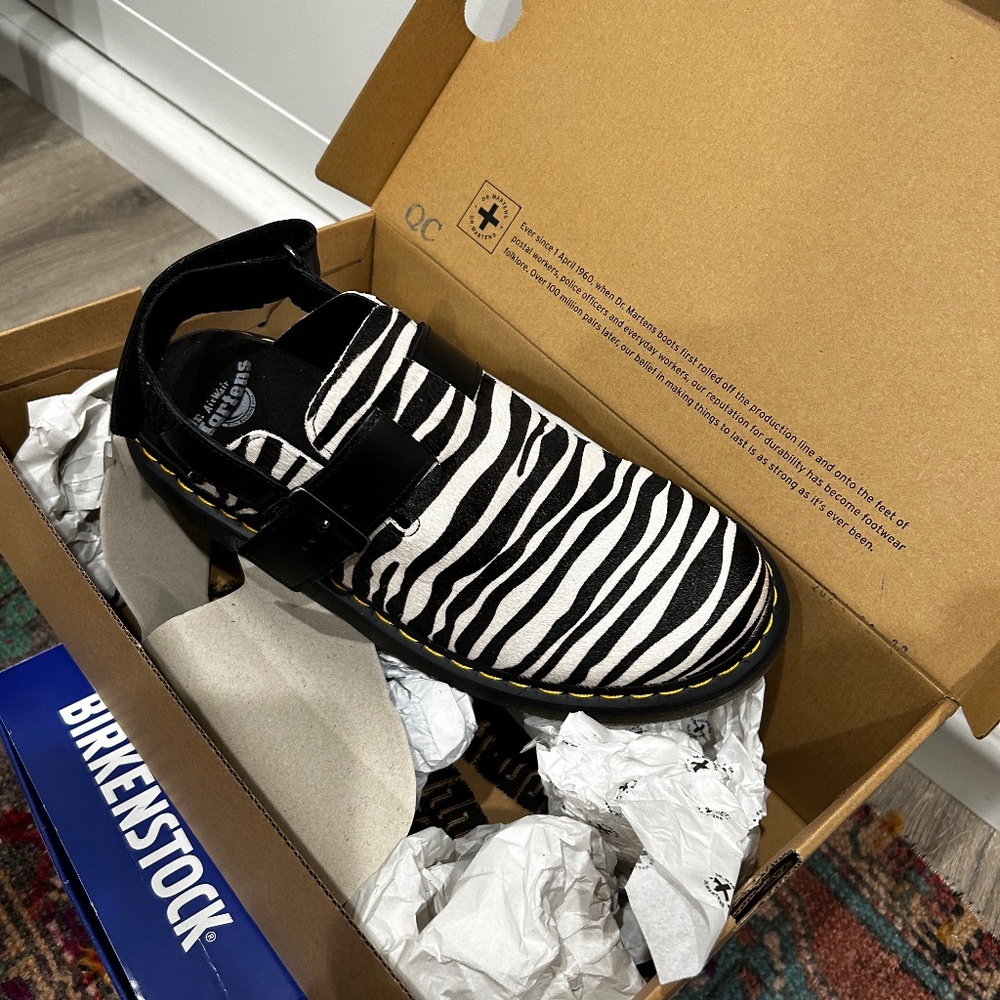 Dr Martens JORGE II HAIR-ON ANIMAL PRINT SLINGBACK MULES m 11 w 12 zebra